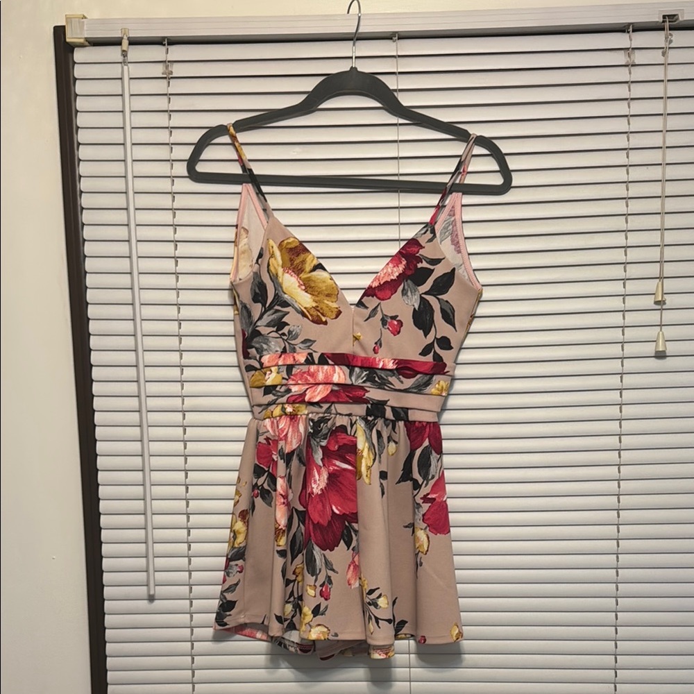 Floral V-Neck Sleeveless Top - Pink